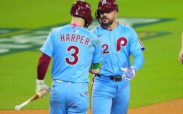 シュワーバーがPS初アーチ　山本由伸から139m特大同点弾…地区S2戦目まで無安打も意地の一発