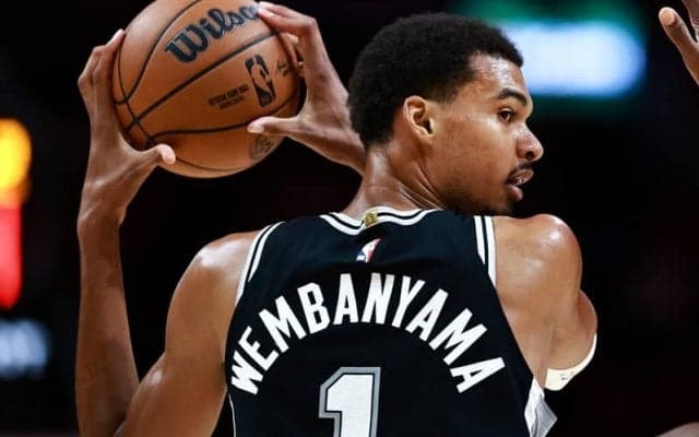 21歳のビクター・ウェンバンヤマが226センチに…イディーを抜いて現役NBA最長身選手に