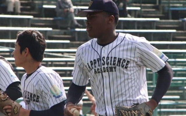 この夏に大爆発！元中日投手助っ人の息子・エミール・セラーノ・プレンサが持つ無限の可能性！＜高校野球ドットコム注目選手ファイル・コム注＞