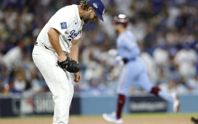 ド軍、地区S突破へ足踏み　フィリーズ強力打線を目覚めさせた！シュワバー2発&ターナー3安打　カーショーが救援で2回5失点