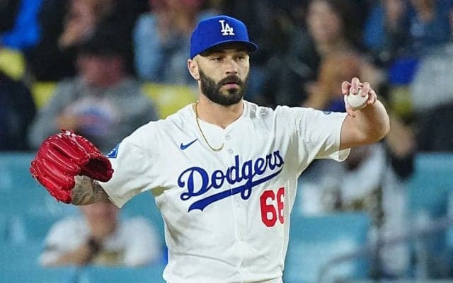 ド軍スコット、怪我のためロースターから外れる…最短でもWSから復帰可能、ロブレスキーを登録