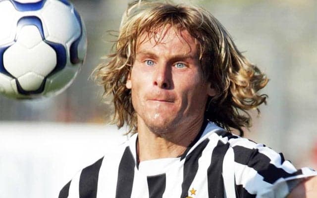 【欧州サッカー】鋼の心臓を持つ男・ネドベドは「決して優雅とは言えない」プレーでユベンティーノを虜にした