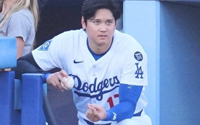 苦しむ大谷翔平が“求めた”先輩との対話　ベンチで珍しく…NHK解説「参考にしてるんじゃ」