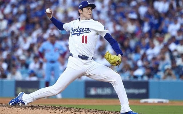 一体、なぜ…！？ 佐々木朗希が「えげつない」本塁打王に“真っ向勝負”→剛速球でねじ伏せる「速球待ちにど真ん中w」