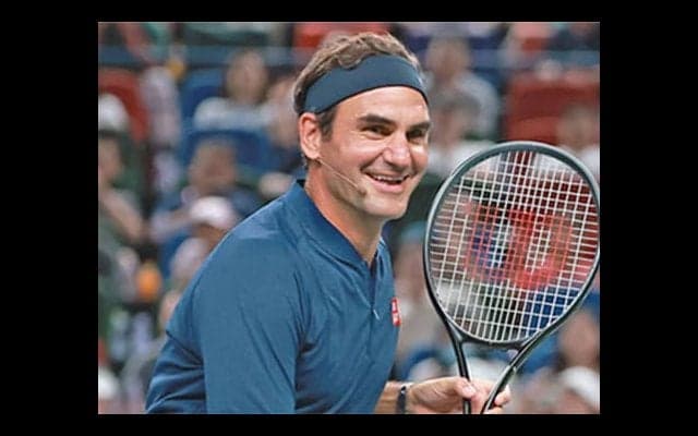 フェデラー 俳優とテニス 逆転勝ち