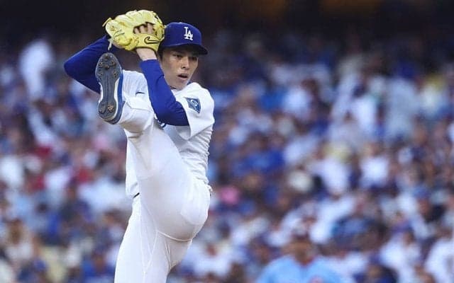 打者が混乱！ 佐々木朗希に「絶望しかない」ど真ん中に161キロ剛速球→マン振り三振で黙って立ち去る「絶対的守護神の投球」