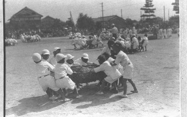 「子どもを学校へ」から始まった　変わる運動会の姿　いま世界各地へ