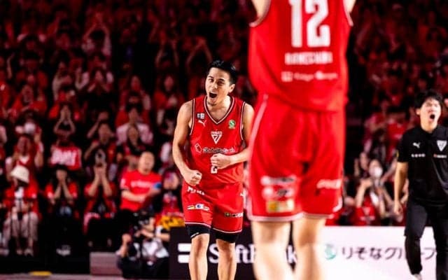 千葉ジェッツが開幕4連勝…新戦力リトル20得点、金近ら要所で3P決め仙台下す