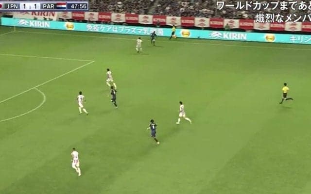 「えっぐ」「魔術師」伊東純也の“ビタ止め”神トラップが話題「ミスしないのすごすぎ」高精度フィードを完璧コントロールした瞬間