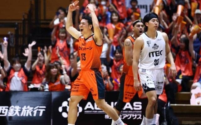 【10月12日のB2結果】信州と神戸が無傷の開幕4連勝…昨季5勝の愛媛がホームで逆転勝利し今季3勝目