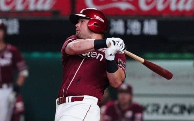 楽天、ボイトと契約延長を発表　13HRはチーム1位、8月以降は打率.339…証明したMLB本塁打王の実力