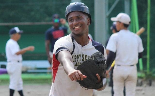 異色の“留学生キャッチャー”にドラフト指名はあるのか…捕手経験わずか1年で急成長の背景に元プロの指導