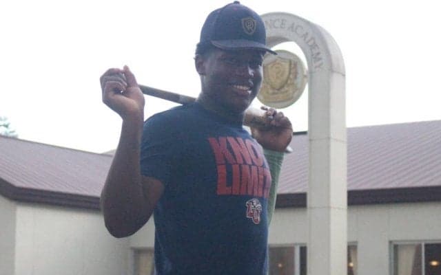 父は元中日助っ人・ドラフト候補の留学生スラッガー「日本に来てすべてが変わりました」