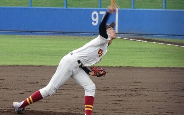 桜美林の193センチ右腕が制球難を克服して佼成学園相手に完投勝利！指揮官は「今日は褒めたい」と高評価【東京】