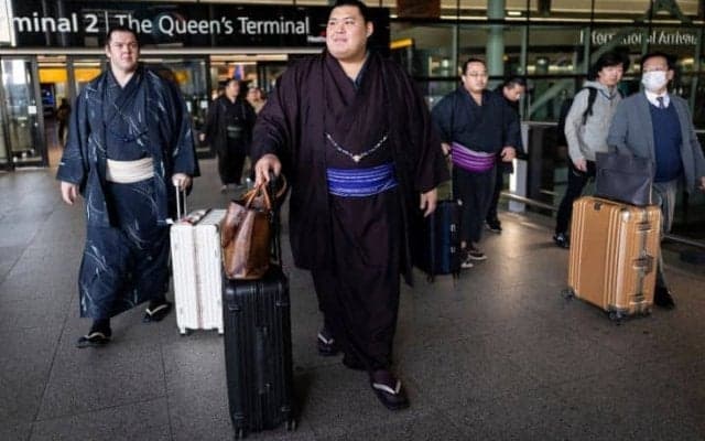 「リスクは完全に自己責任」大相撲34年ぶりのロンドン開催に英紙が警鐘「力士に押しつぶされる可能性が…」
