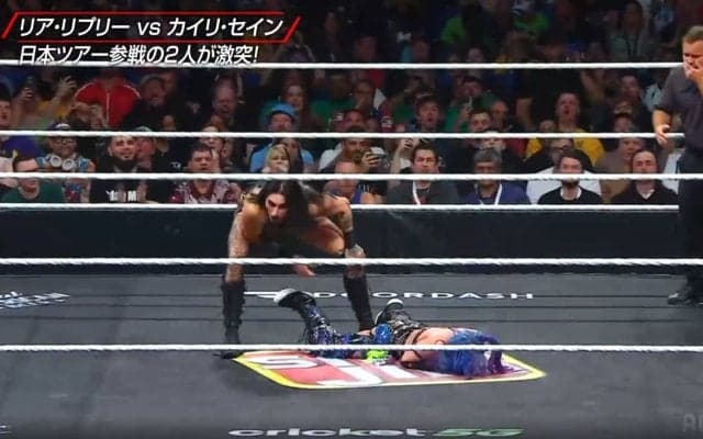 酷い…日本人女子レスラーのお顔が 豪マットで衝撃光景、レフェリーも“ドン引き”の荒技炸裂