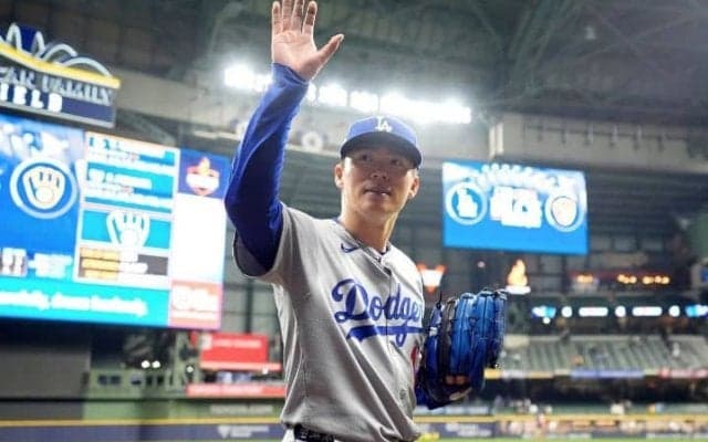 「ブルペンを無職にした」山本由伸の歴史的完投　ドジャース史上21年ぶりの快挙に「完投こそ正義」「マジで神すぎる！」