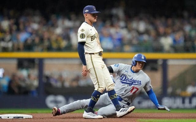 一体、何が起きた…！？ 大谷翔平に「ドン引き」相手捕手が混乱… 隙を突いた“爆速盗塁”「油断できないな」