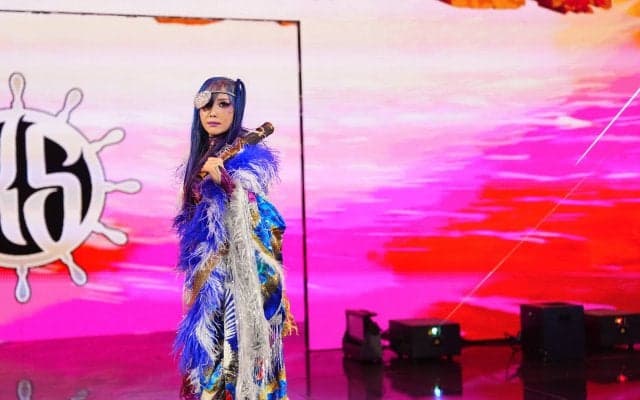 どうした？ 人気日本人女子レスラーの“表情”に心配の声…「悪い夜だった」お菓子を頬張る写真に激励コメント殺到