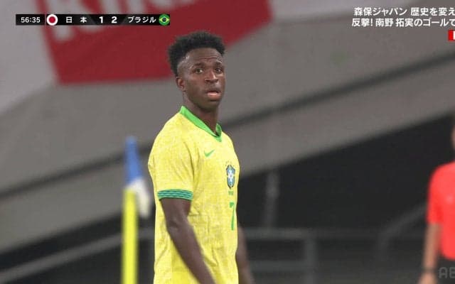 「ヴィニが絶望してる…」日本の決勝点→ブラジル代表エースが“泣き顔”でネット騒然！「キレてるな」レアルファンは心中複雑「悲しい」「辛い」