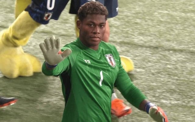 驚愕！GK鈴木彩艶の“地を這う爆速パス”が「ゴールより印象的」「スピードえぐい」ブラジルを切り裂いた瞬間「西川師匠の直伝！」