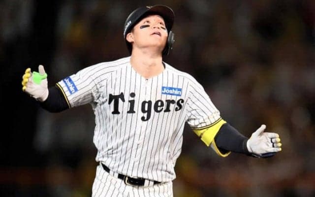 「言葉が出てこないぐらい、素晴らしい」中継解説も脱帽、驚異の.714　阪神に現れた「シリーズ男」プロ初のサヨナラホームランで日本S進出王手