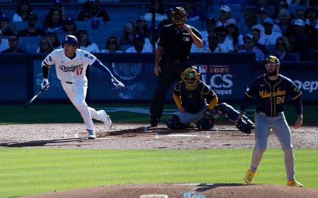 なんで…！？ 大谷翔平、変態打ちで“異変”「そらビビる」「ドン引きやん」相手投手の被打リアクションが話題に「あのコース打たれたらな…」