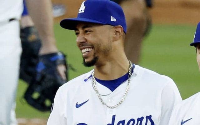 ドジャースにおける大谷翔平は「ブルズのジョーダン」 同僚ベッツが口にした“絶大な信頼”「彼なら必ずやってくれる」