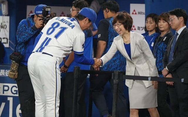 三浦監督は「ご自身から継続するべきでないと」　オーナーが明かす裏側…新体制は「割とすぐに」