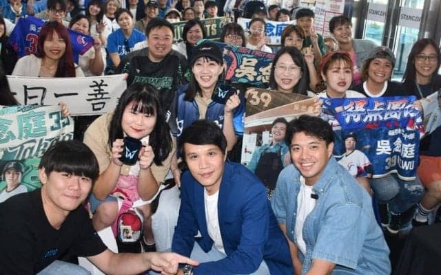 台湾で高まるパ・リーグ熱　首位打者が見たハムの躍進…明かした「日本のエース」との思い出