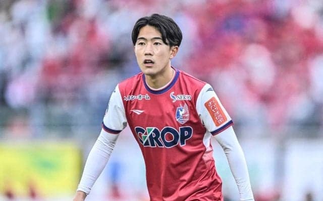 U-20W杯帰国後即のゴラッソ弾！ J1岡山の19歳MF佐藤龍之介が鋭いカットインからの完璧なコントロールシュート！｢これ決めれるのは本物｣｢これは海外行っちゃうやつや｣