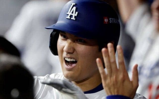 「オオタニは当然のことと思われがちだが…」全米から絶賛の声　異次元3発＆10K、大谷の想像を超えた二刀流パフォーマンスを米アナリストも激賞「彼は地球上で最高の選手」「漫画の中で起こるような試合」