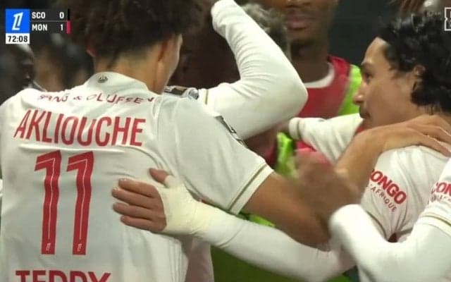 南野拓実、途中出場→2分でアシスト！「大事なところで活躍する」ファーストプレーで衝撃のダイレクトパス炸裂