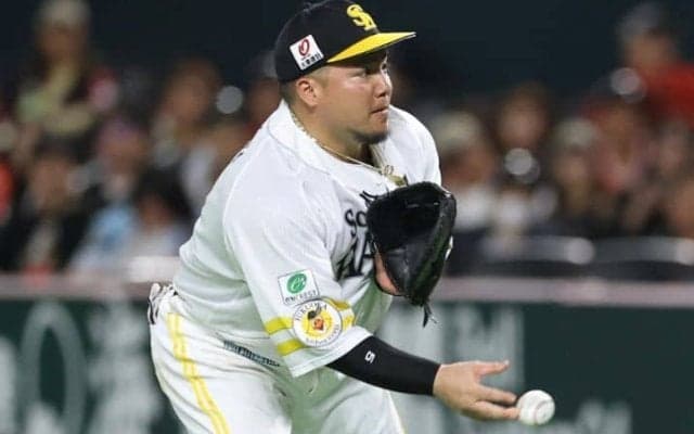 日本ハム3連勝で逆王手！2ランスクイズ敢行に中継解説が鷹に「奮い立って」と促すも…山川穂高が捕球＆送球のダブルエラー