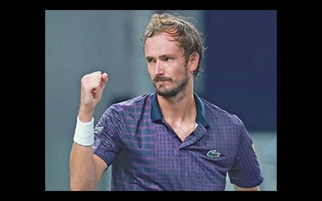  メド 激闘制し2年5ヵ月ぶりツアーV 