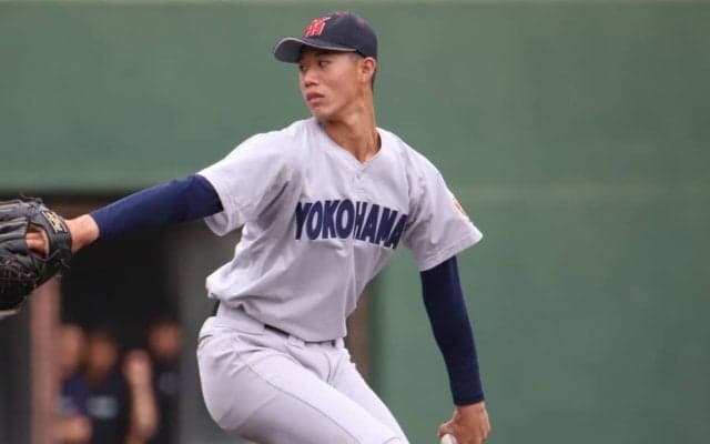 横浜vs専大松戸はどちらも1年生左腕が先発！優勝候補同士の一戦を制するのはどちらか