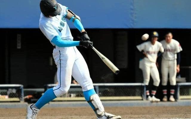 山梨学院と専大松戸が関東4強で選抜に前進　横浜と浦和学院は敗退