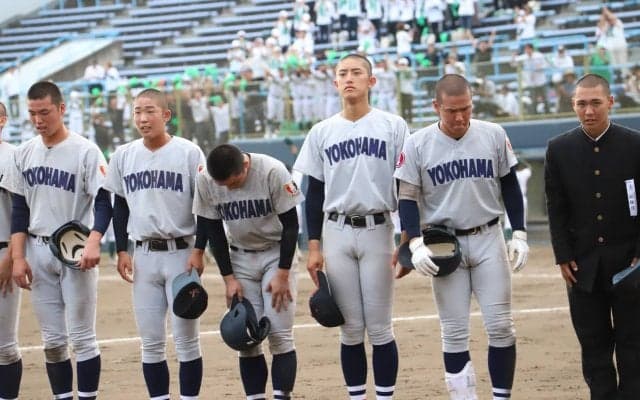 あと一本が遠かった横浜、選抜当確ならず主将は涙「もう一度チームを作り直すしかない」【秋季関東地区大会】