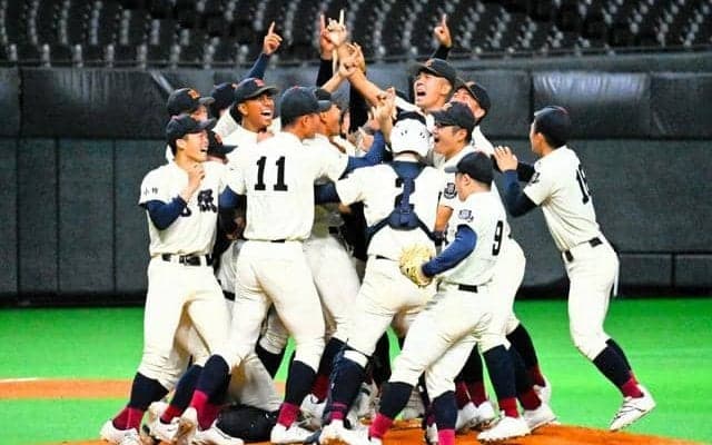 憧れの監督に「最低のチーム」　自分を変え、優勝つかんだ北照エース