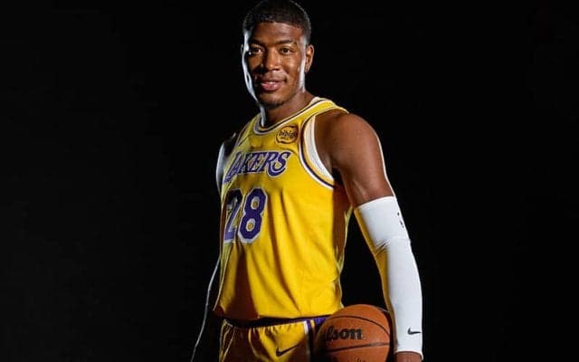 名門の主力として7年目のNBA開幕を迎える…八村塁「僕のショーではない、チームのための舞台だ」