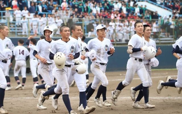 佐野日大が駿台甲府下して来春選抜に大きく前進！阪神OBの指揮官は打線の繋がりを高く評価【関東地区大会】