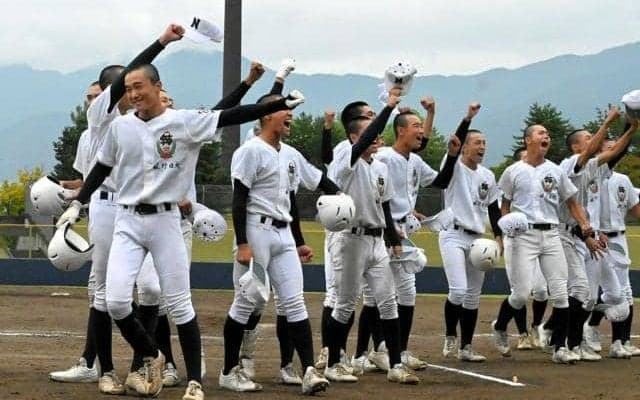 「スター選手はいない」佐野日大　つないで、要所締めて大きな1勝