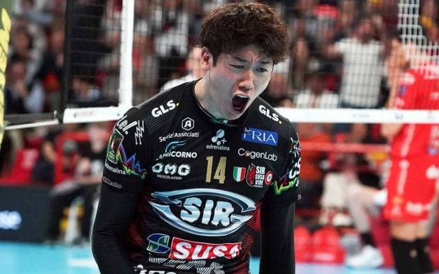 ペルージャ石川祐希、開幕戦でアタック決め咆哮　チーム2位の18得点で白星発進に貢献、悲願のイタリア・セリエA制覇へ好発進