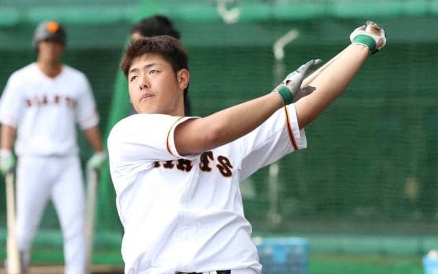 巨人・岡本和真がメジャー挑戦へ！「移籍見送り」報道も球団がポスティング容認！