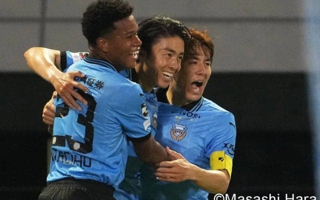 埼スタJ1浦和VS川崎戦｢ビジター自由席7600円｣｢ホーム自由席2700円｣の価格は妥当か？【北中米W杯の｢チケット代｣が高すぎる件】(1)