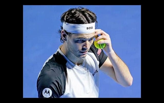  世界4位 逆転勝ちで快進撃止める 