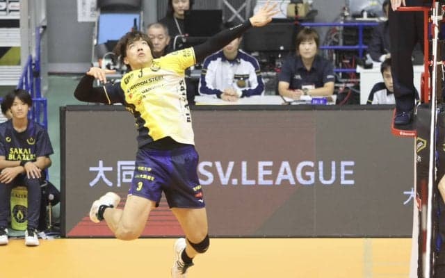 安井恒介（日本製鉄堺ブレイザーズ） 「代表トップクラス」の攻撃力で進化を誓う【日本代表を経て2年目のSVリーグへ】