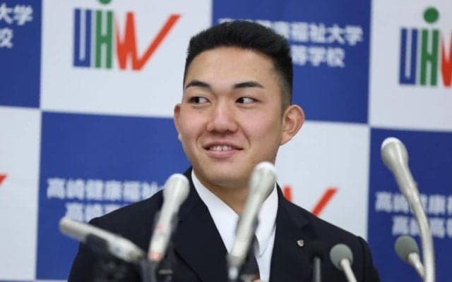 ロッテが交渉権の石垣元気「170キロ出します」　最速158キロの超高校級右腕