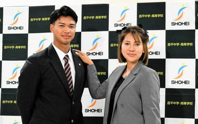 昌平・桜井ユウヤはロッテ4巡目、山村学園・横田蒼和は西武5巡目