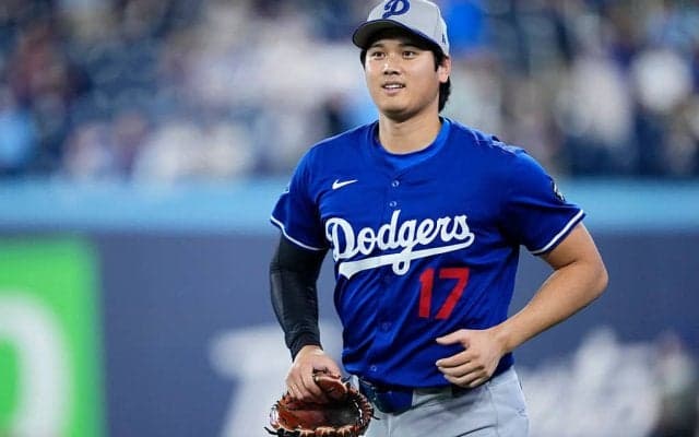 デコピンおる… 大谷翔平が「最高すぎる」 球場入りの姿が話題に「笑ったw」「こっちのテンションも上がったわ」